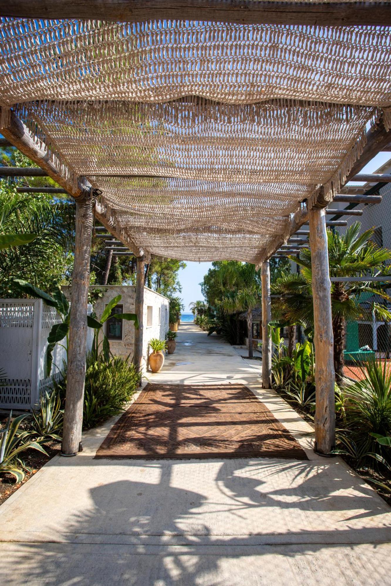 Mako Sea & Suites 佩科霍里 外观 照片
